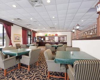 Quality Inn Oneonta Cooperstown Area - Oneonta - Restaurante