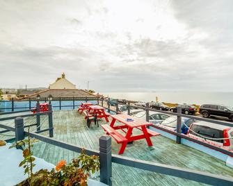 Marina - Sandown - Pool