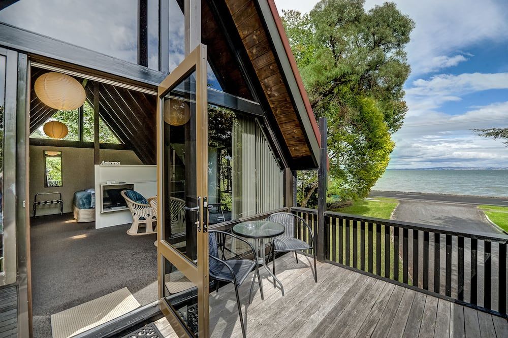 Coastal Motor Lodge - Thames - Balcony