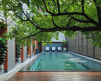 Hotel Loy Chiang Mai - Chiang Mai - Pool