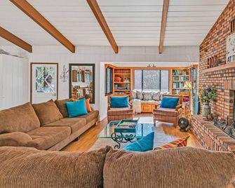 Pine Hills Cabin in Julian - Julian - Sala de estar
