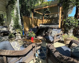 Gîte du Caméléon - Sherbrooke - Patio
