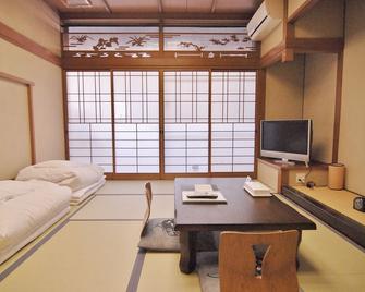 Plaza Fuyo Hotel - Fukuoka - Bedroom