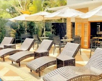 Pearl Vista de Coron Resort Hotel - Coron - Innenhof