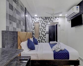 Parle Inn Hotel - Mumbai - Bedroom