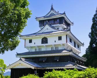 Toyoko Inn Iwakuni eki Nishi guchi - Iwakuni - Building