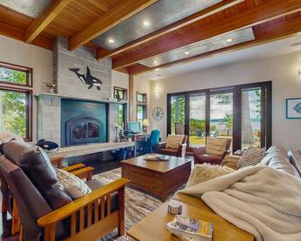 Puget Sound Orca Retreat - Poulsbo - Wohnzimmer