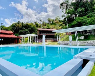 24/7 Lantawan Resort - Oslob - Pool