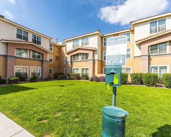 Metro Scottsdale Apartments - Scottsdale - Edificio