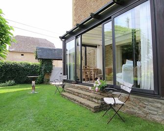 Unique Holiday Home in Virton with Hot Tub - Habay - Patio