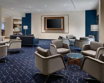 Courtyard by Marriott New Orleans Metairie - Metairie - Lounge
