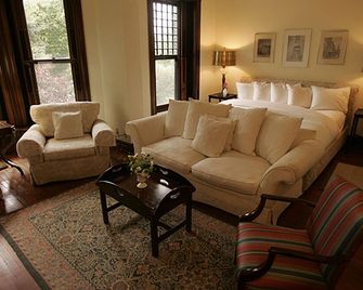 Morgan State House Inn - Albany - Habitación