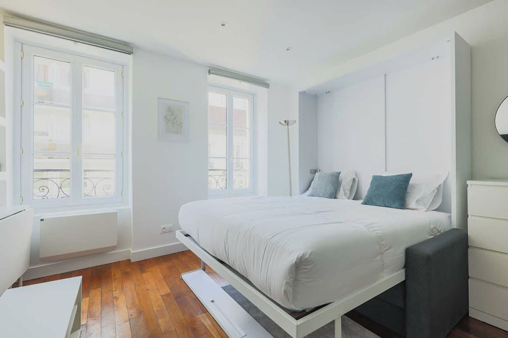 Charming apartment-1BR-3P-Ternes - باريس - غرفة نوم