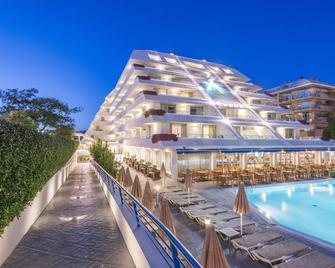 Hotel Montemar Maritim - Santa Susanna - Κτίριο