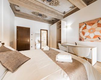 Immobo Domus - Piazza Maggiore View - Bologna - Bedroom