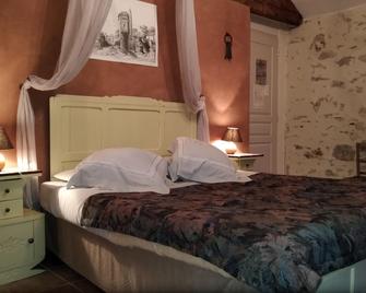 Domaine de la Lucarliere - Saint-Laurent-de-la-Salle - Bedroom