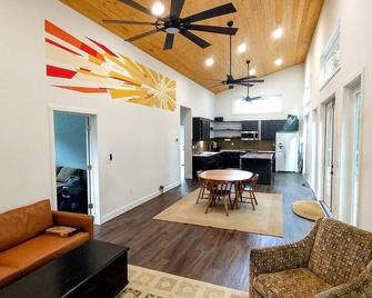 This stylish, modern country home is perfect for a getaway in Summertown, TN. - Summertown - Living room