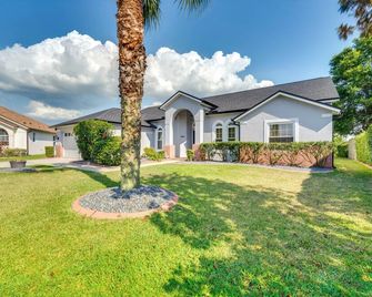 12 Mi to Disney: Home w/ Pool & Spa in Clermont - Clermont - Edificio