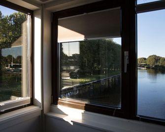Sweets - Meeuwenpleinbrug - Amsterdam - Balkon