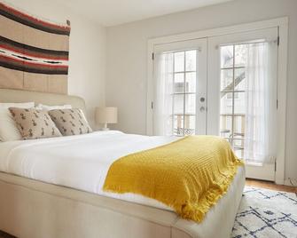 Desirable Townhomes on S 1st Street by Sonder - Austin