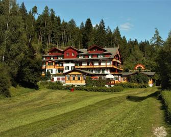 Parkhotel Sole Paradiso - Innichen - Gebäude