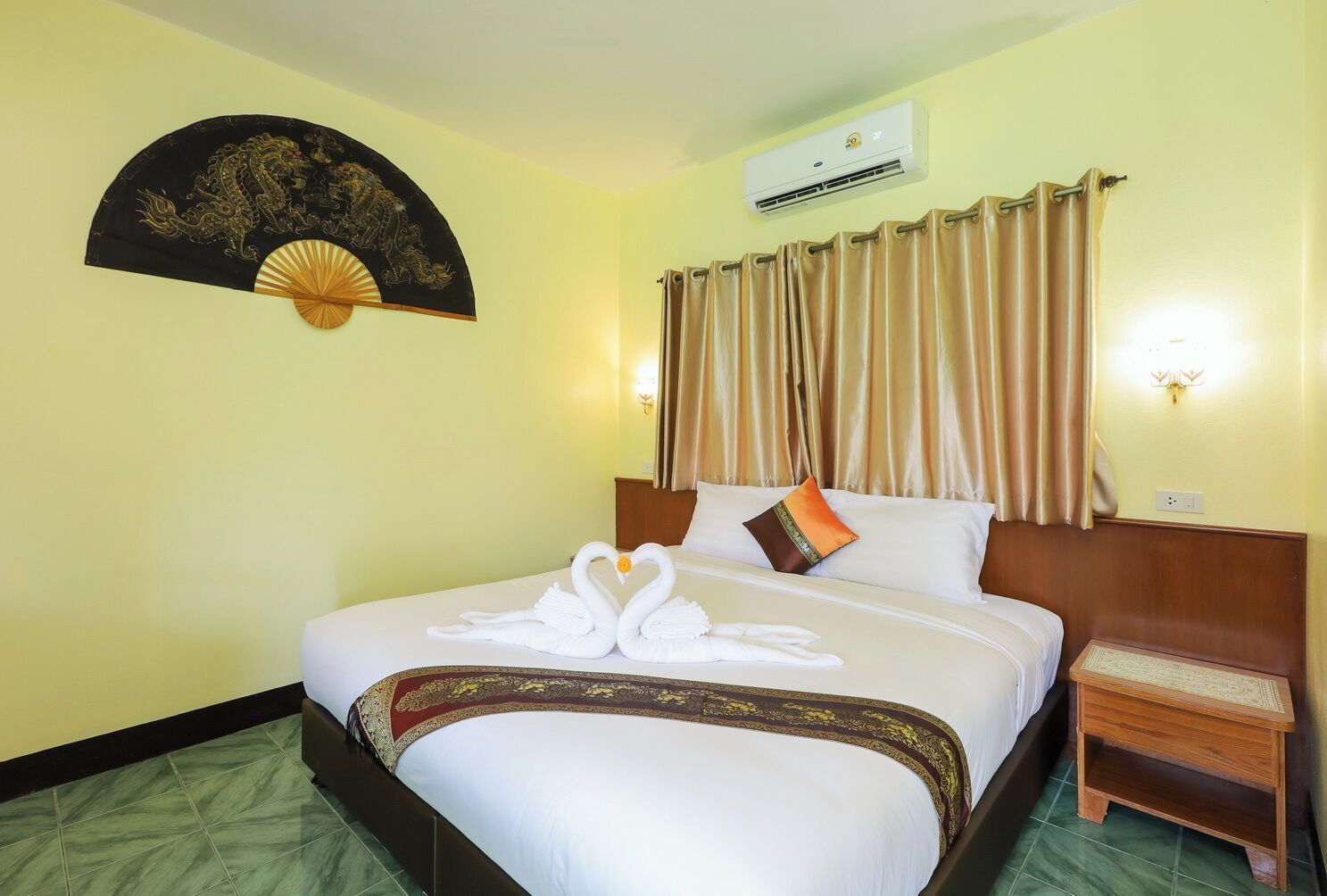 The Golddigger's Resort - Sakhu