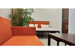 Secure Studio Apartment for International Travellers - Amritsar - Chambre