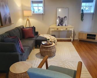 3 Bedroom Off-grid Kyneton - Kyneton - Sala de estar