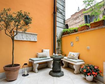 多莫斯皮沙南酒店 - 羅馬 - 羅馬 - 天井