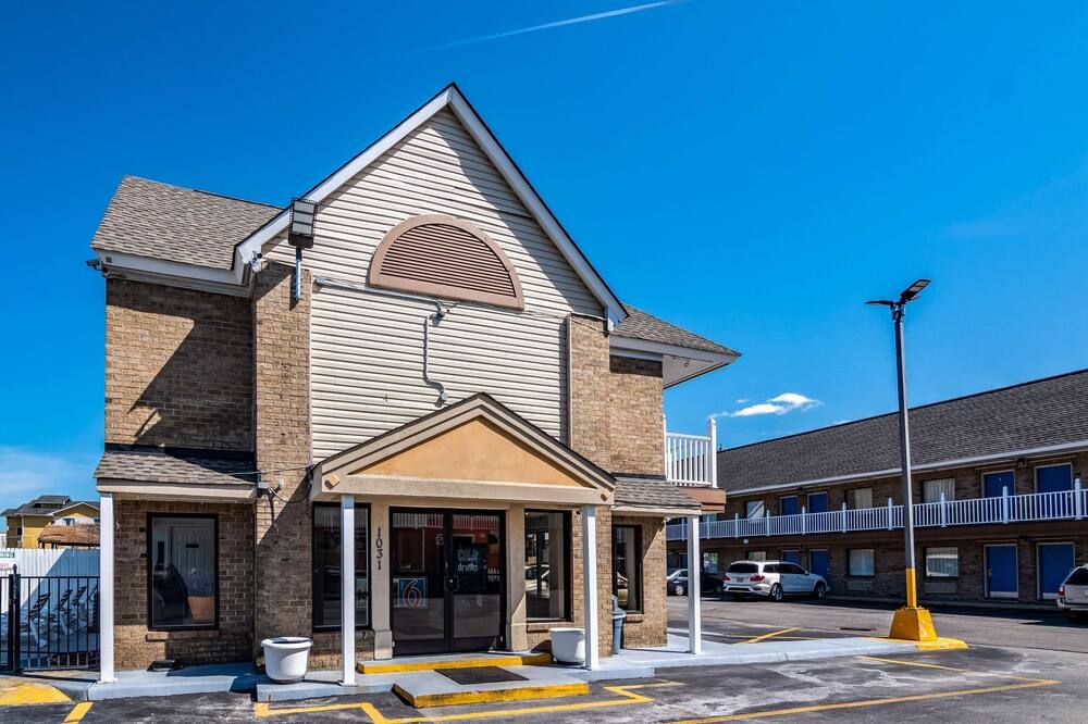 Motel 6 Portsmouth Va - פורטסמאות' - בניין