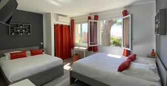 Hotel le Ceinturon - Hyeres - Yatak Odası