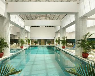 Sheraton Ningbo Hotel - Ningbo - Pool