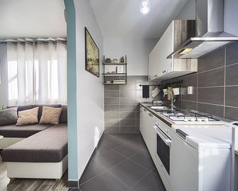 Apartment Korado - Pula - Keuken