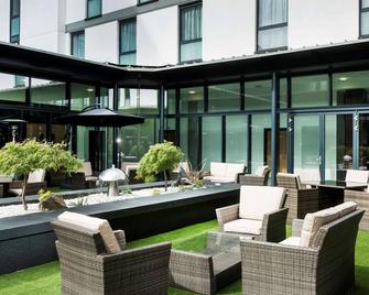 Park Inn by Radisson Aberdeen - Aberdeen - Binnenhof