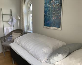 Troense Bed and Breakfast by the sea - Svendborg - Schlafzimmer