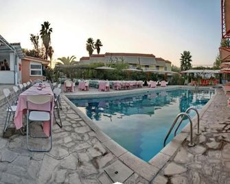 Malemi Organic Hotel - Kalloni - Pool