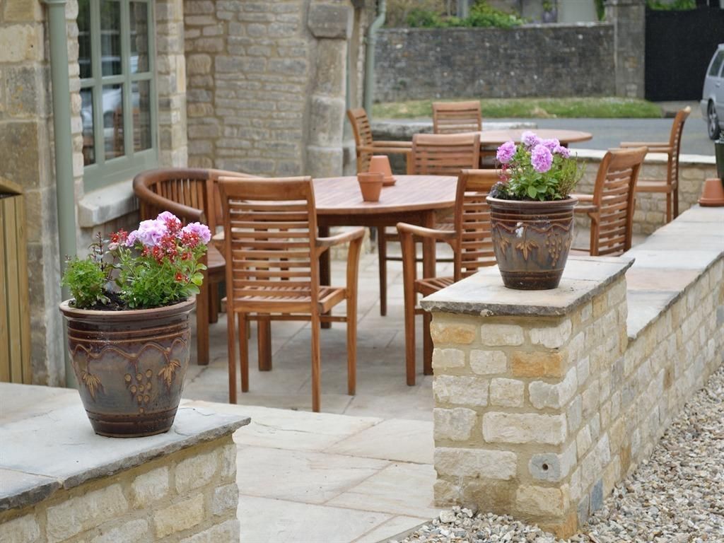 The Plough Inn - צ'לטנהאם - פטיו