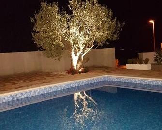 Hotel Stipe - Pakoštane - Piscina