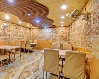 Hotel O Royal - Kolkata - Restaurant