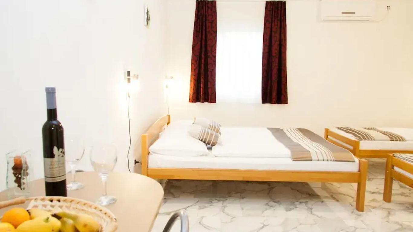 Rooms Garden Zagreb Airport