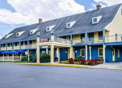 Clarion Inn Strasburg - Lancaster - Strasburg - Gebouw