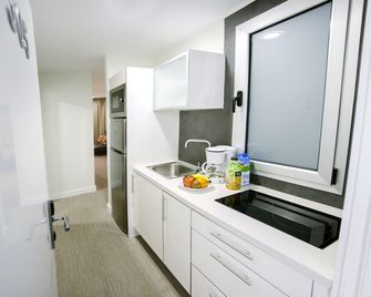 Valentina Beach - Las Palmas de Gran Canaria - Kitchen