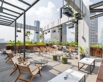 Artotel Hub Simpang Temu Jakarta - Jakarta