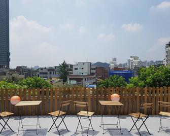 Seoul Forest Stay - Hostel - Seoul - Balcony