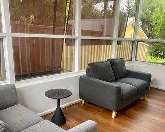 Echo Point Holiday Village - Katoomba - Living room