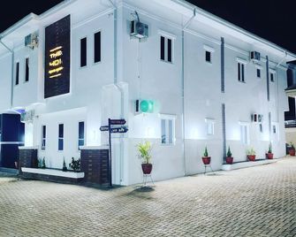 The 401 Hotel and Suites - Awka - Edificio