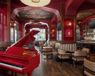 ذا سكيرفين هيلتون أوكلاهوما سيتي - أوكلاهوما سيتى - بار