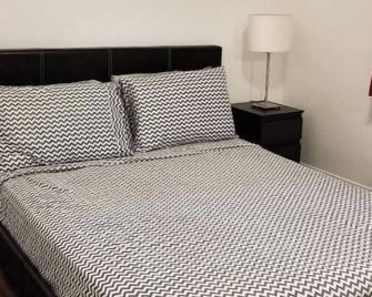 The Rameau 1er - Montreal - Bedroom