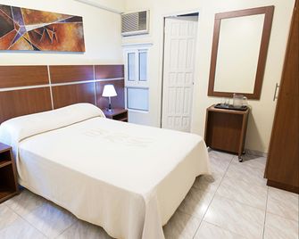 Hotel Benidorm Panama - Panama City - Bedroom