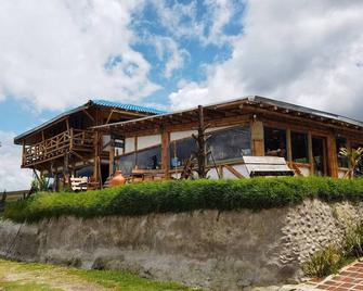 Mixed Dormitory Room - Otavalo - Building